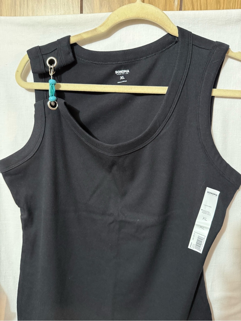 SONOMA Black Ribbed Sleeveless Tank Top with Grommet Detail - XL